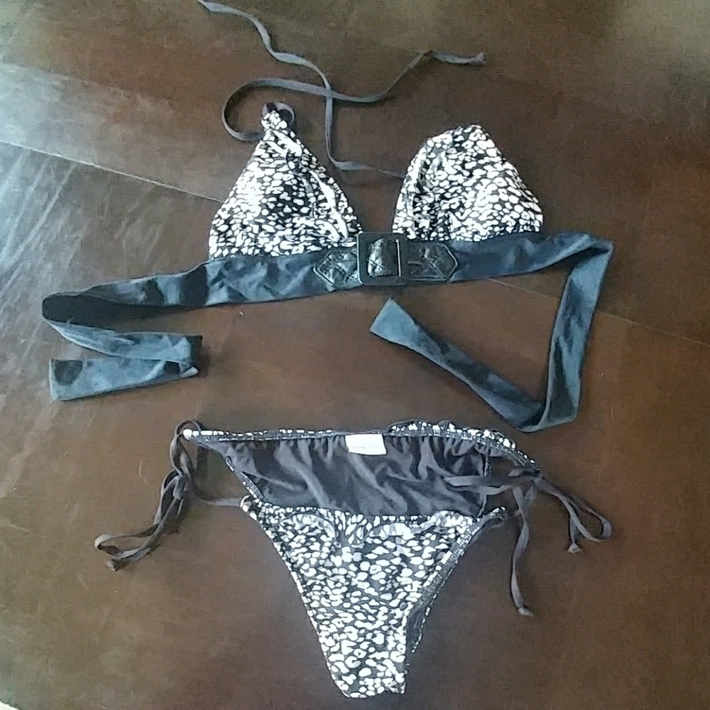 Black and white bikini